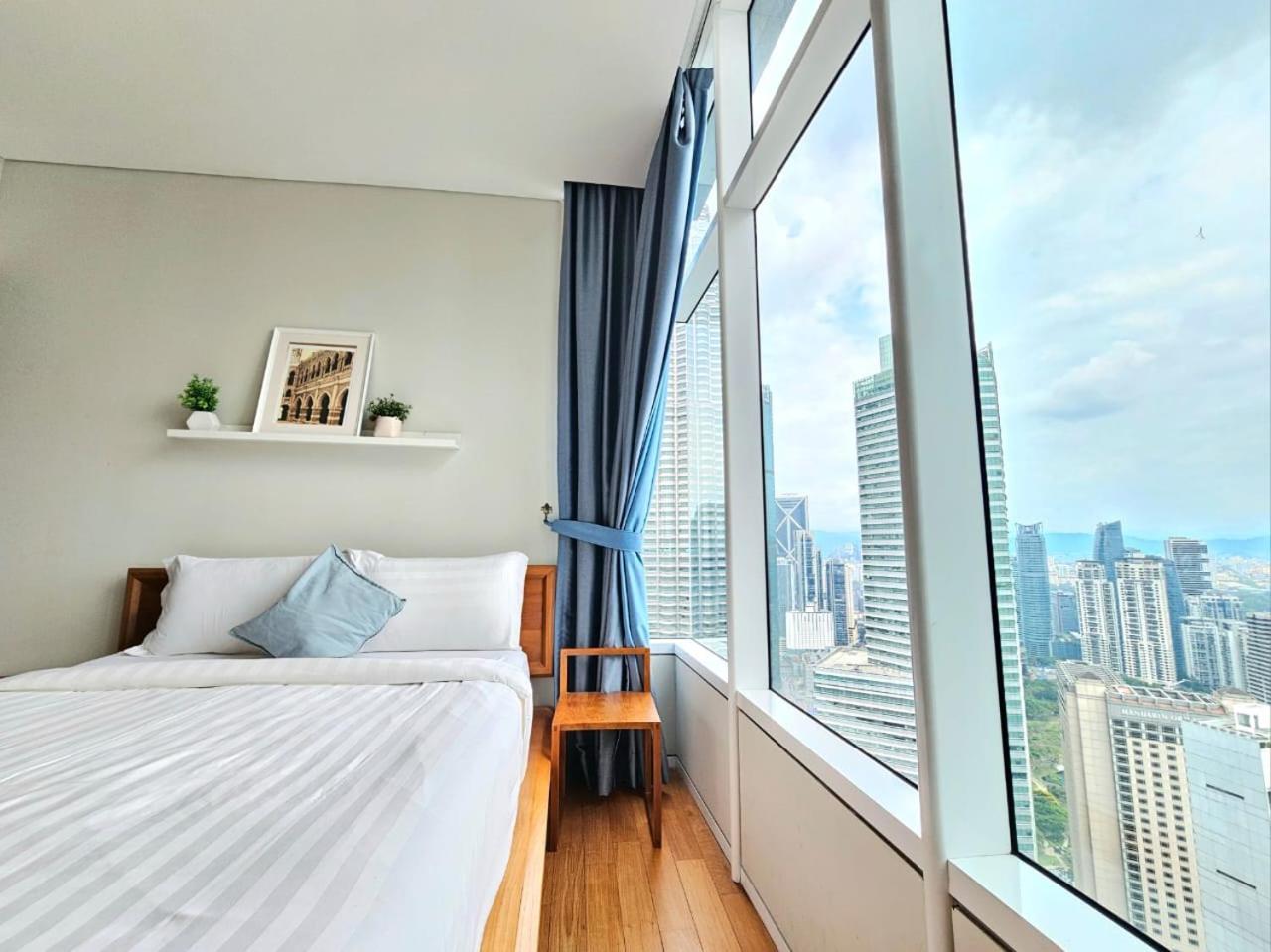 Sky Suites Klcc By Ali Куала Лумпур Екстериор снимка